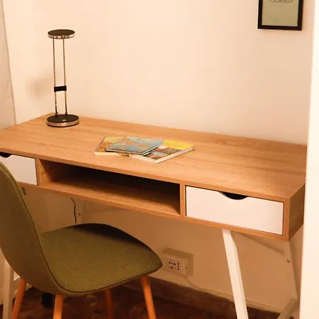 Chez Regina, Feel At Home! * Mestre