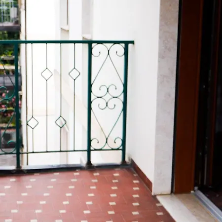 Chez Regina, Feel At Home! Apartment *